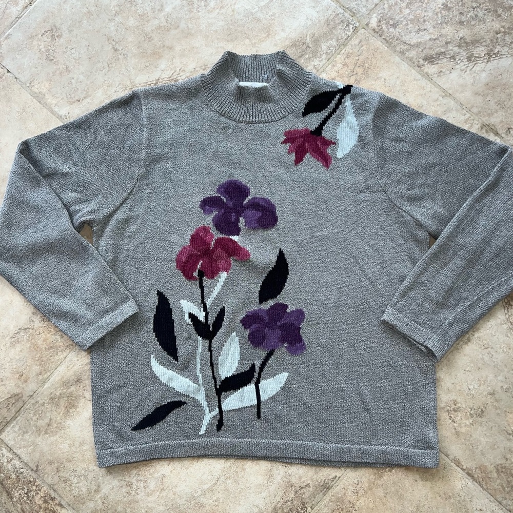 Vintage grandma flower sweater by Alfred Dunner